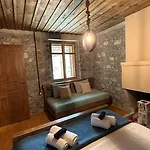 Petrastero Mountain Canyon Retreat-Agrafa , Greece Aparthotel 3*