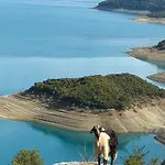 Petrastero Mountain Canyon Retreat-Agrafa , Greece 3*
