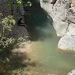Petrastero Mountain Canyon Retreat-Agrafa , Greece Vernikon