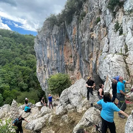 Petrastero Mountain Retreat-agrafa Evrytania Greece 3* Vernikon