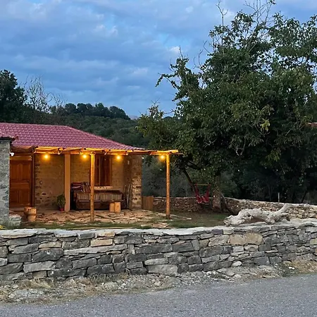 Petrastero Mountain Retreat-agrafa Evrytania Greece
