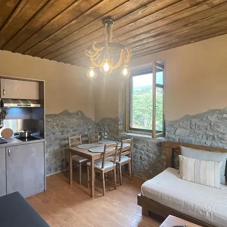Petrastero Mountain Retreat-agrafa Evrytania Greece Aparthotel Vernikon