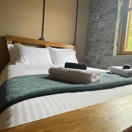 Petrastero Mountain Retreat-agrafa Evrytania Greece Aparthotel