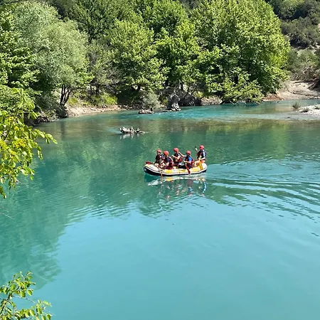 Petrastero Mountain Retreat-agrafa Evrytania Greece Vernikon