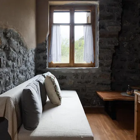 Petrastero Mountain Retreat-agrafa Evrytania Greece 3*