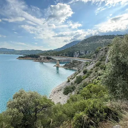 Petrastero Mountain Retreat-agrafa Evrytania Greece Aparthotel 3*
